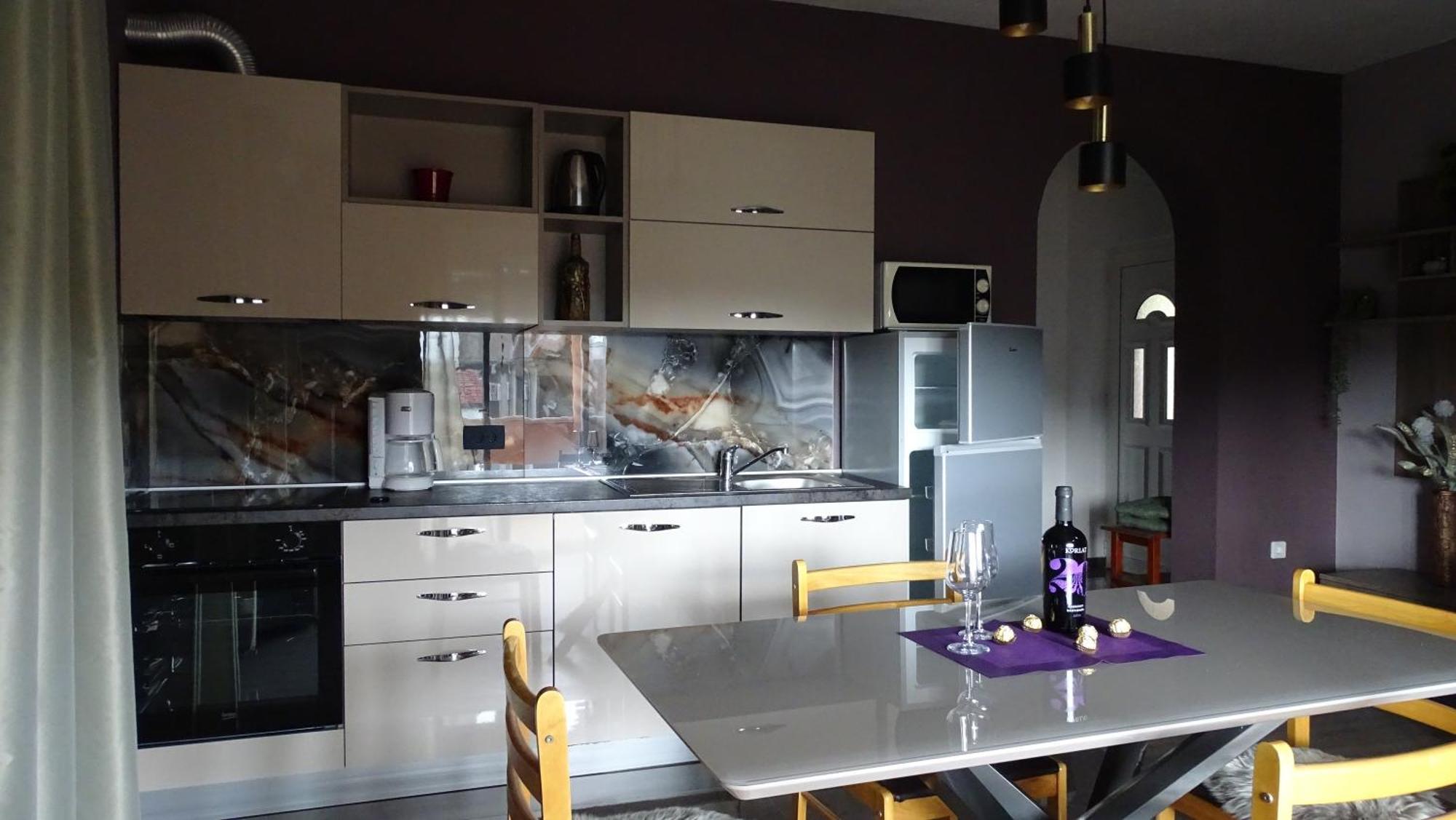 Apartments Luna ซูโกชัน ภายนอก รูปภาพ