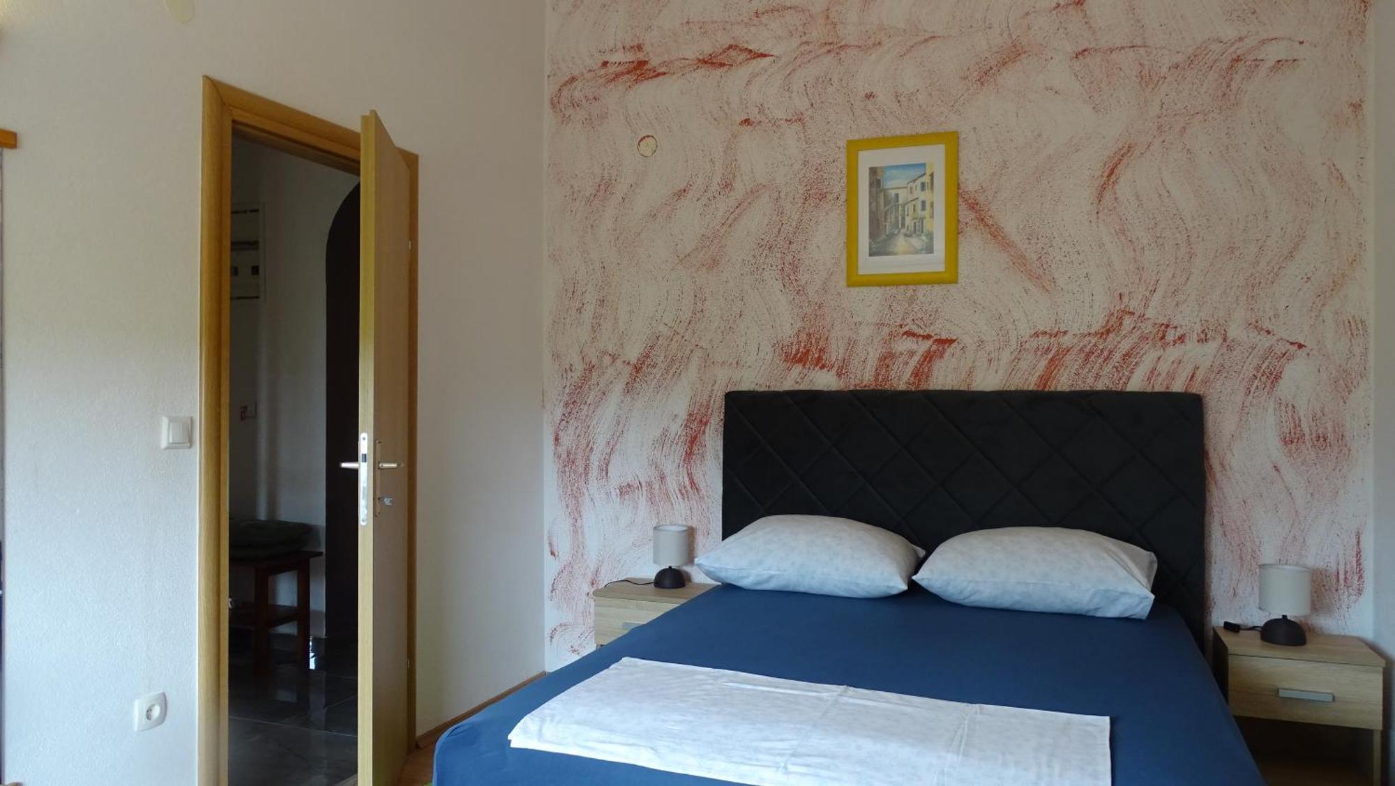 Apartments Luna ซูโกชัน ภายนอก รูปภาพ